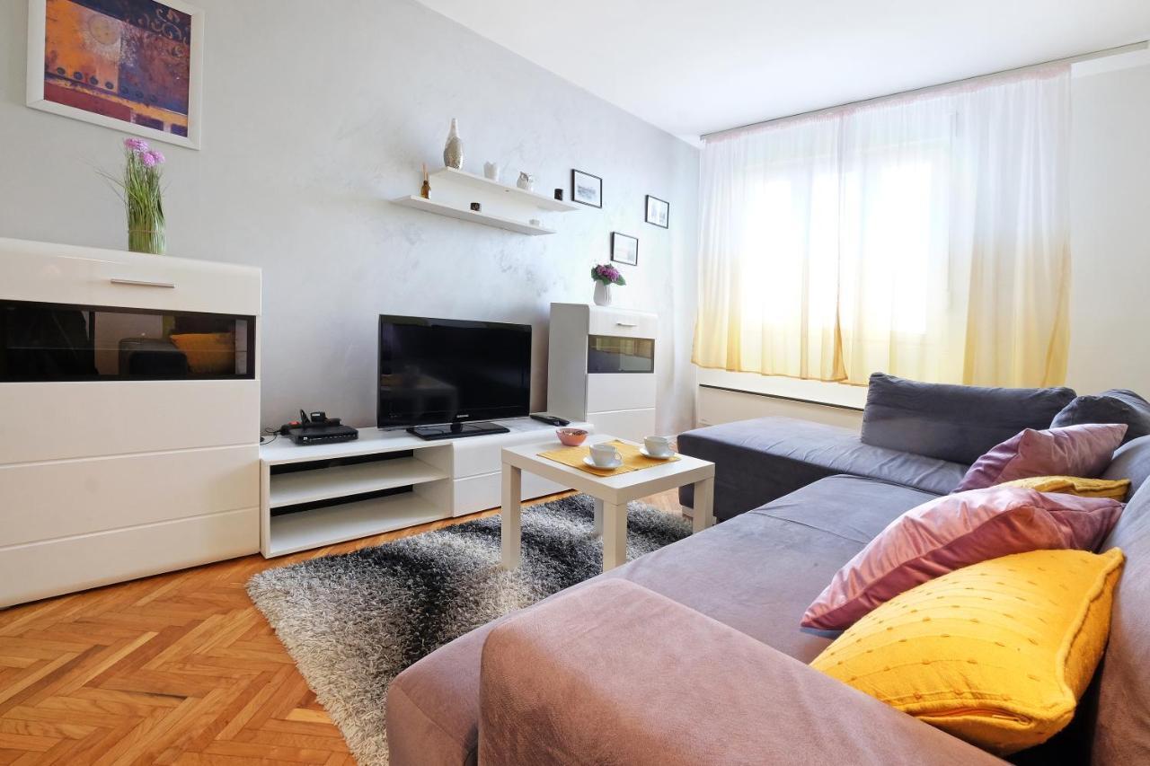 Apartment Paradise Fantasy Belgrád Kültér fotó
