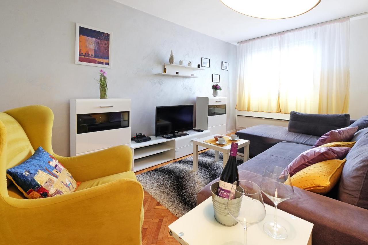 Apartment Paradise Fantasy Belgrád Kültér fotó