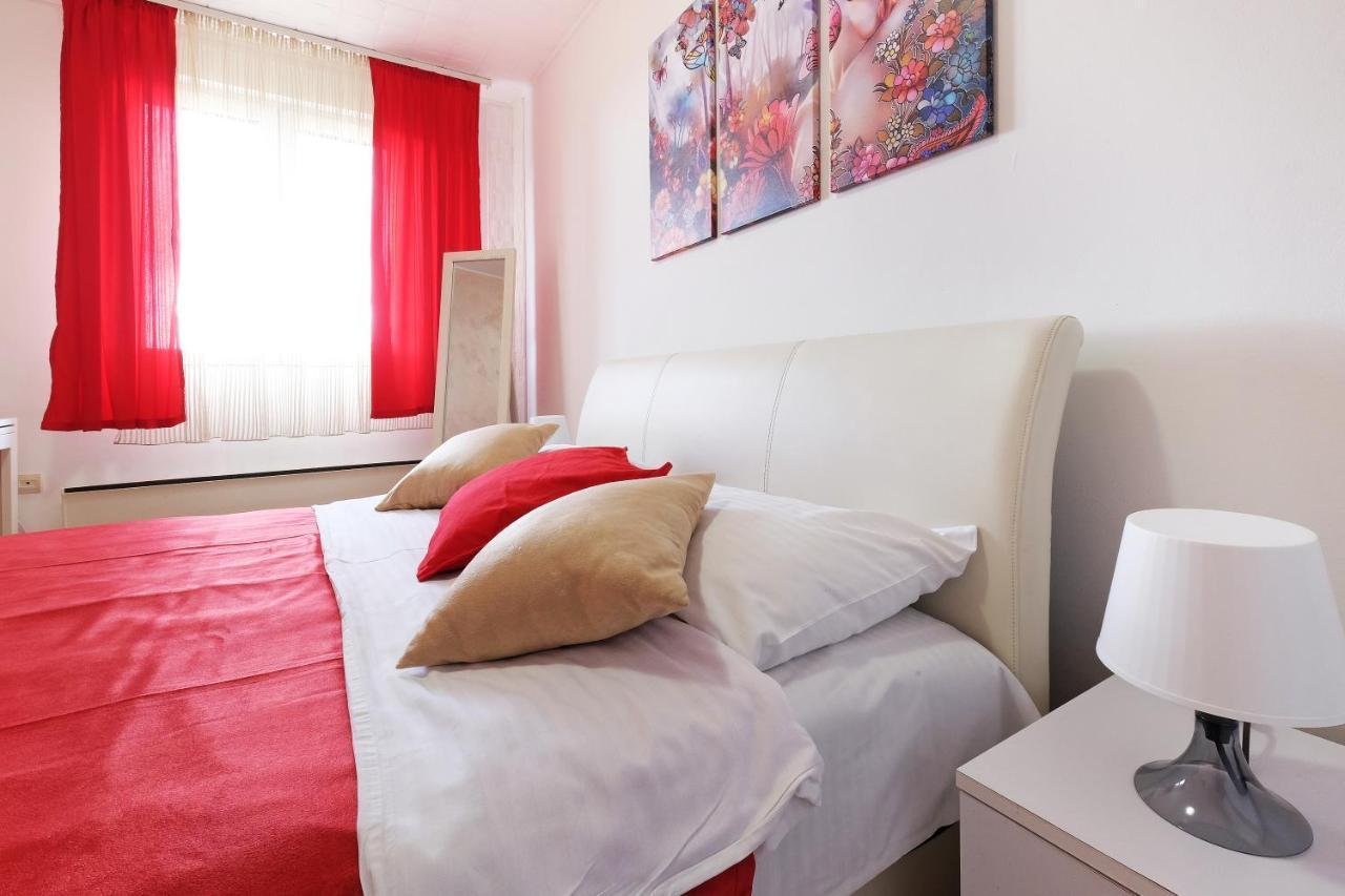 Apartment Paradise Fantasy Belgrád Kültér fotó